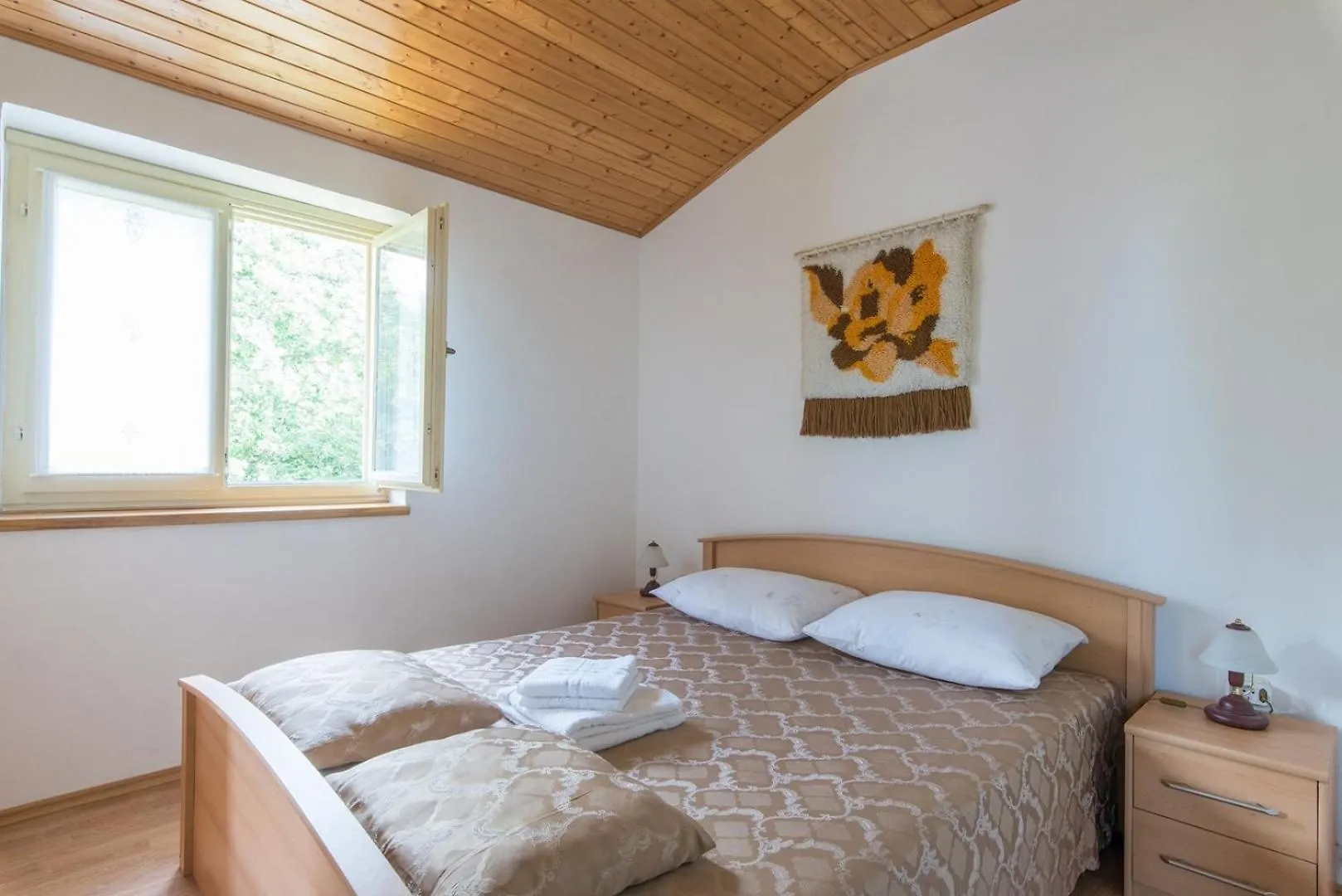 Guest house Apartments Kadum 25 Kadumi